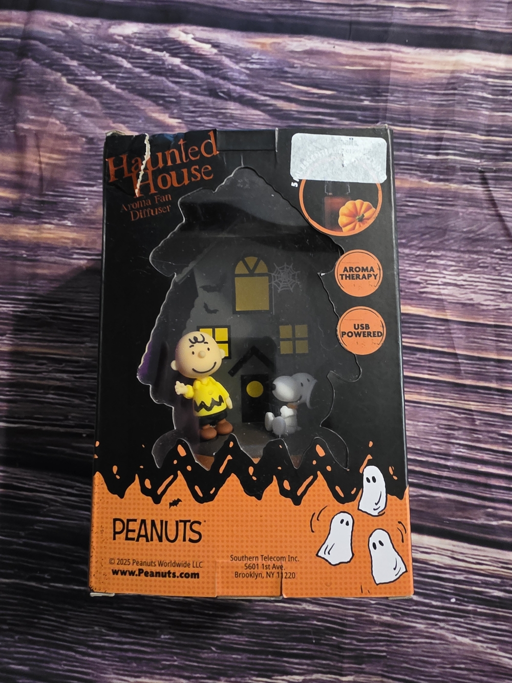 Peanuts Charlie Brown & Snoopy  Haunted House Aroma Fan Diffuser